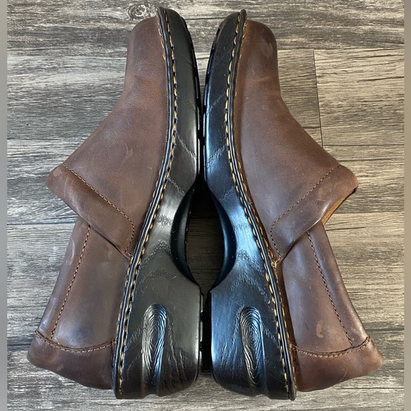 B.O.C Women’s Brown Leather Slip-On Peggy Clogs Size 10 - Picture 4 of 13